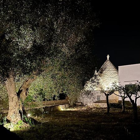 Trullo Tranquillo Ostuni Villa Bagian luar foto
