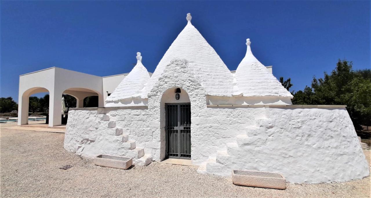 Trullo Tranquillo Ostuni Villa Bagian luar foto